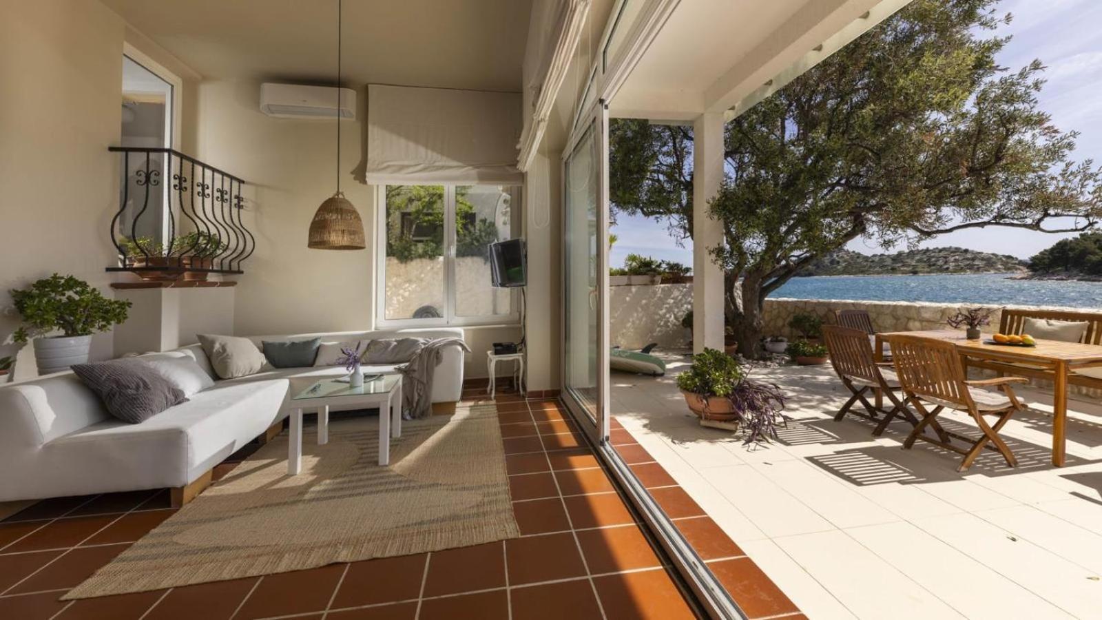 Casa Mano Tribunj With Beach Exterior photo